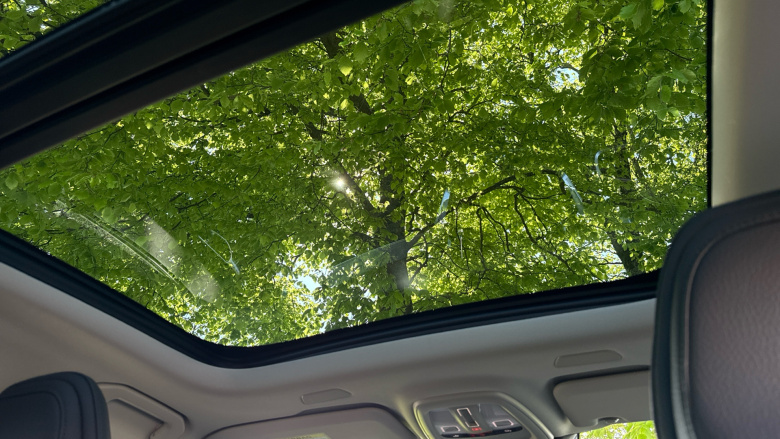 Volvo V60 2.0 T8 [455] PHEV Ultra Dark 5dr AWD Auto Estate